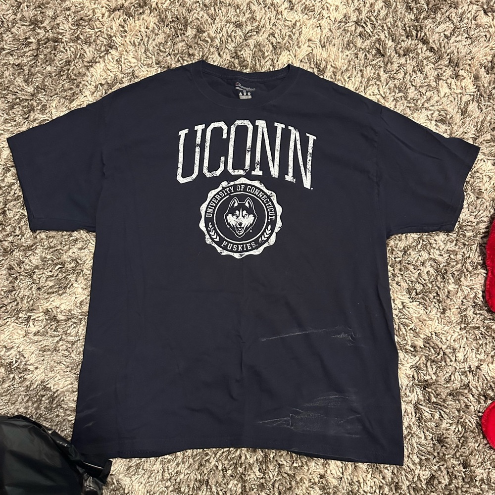Uconn champion tshirt
